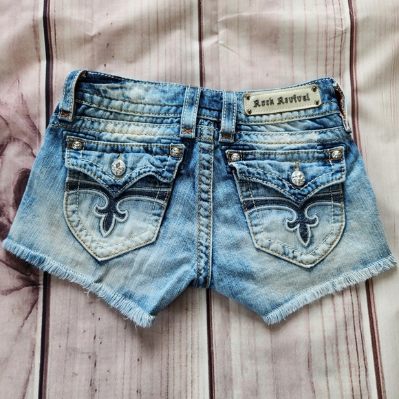 Rock Revival Pants - Rock Revival "Jen" Low Rise Stretch Cutoff Short Blue Denim | Women's Size 26